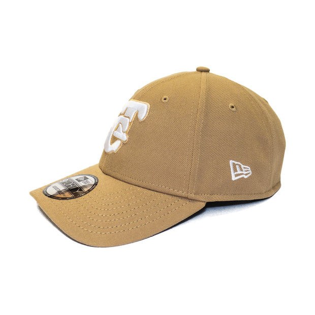 Gorra 940 Cultom Khaki TC Blanco